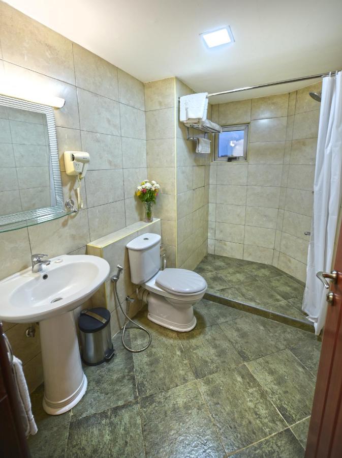 Hotel Sojovalo Kampala Esterno foto