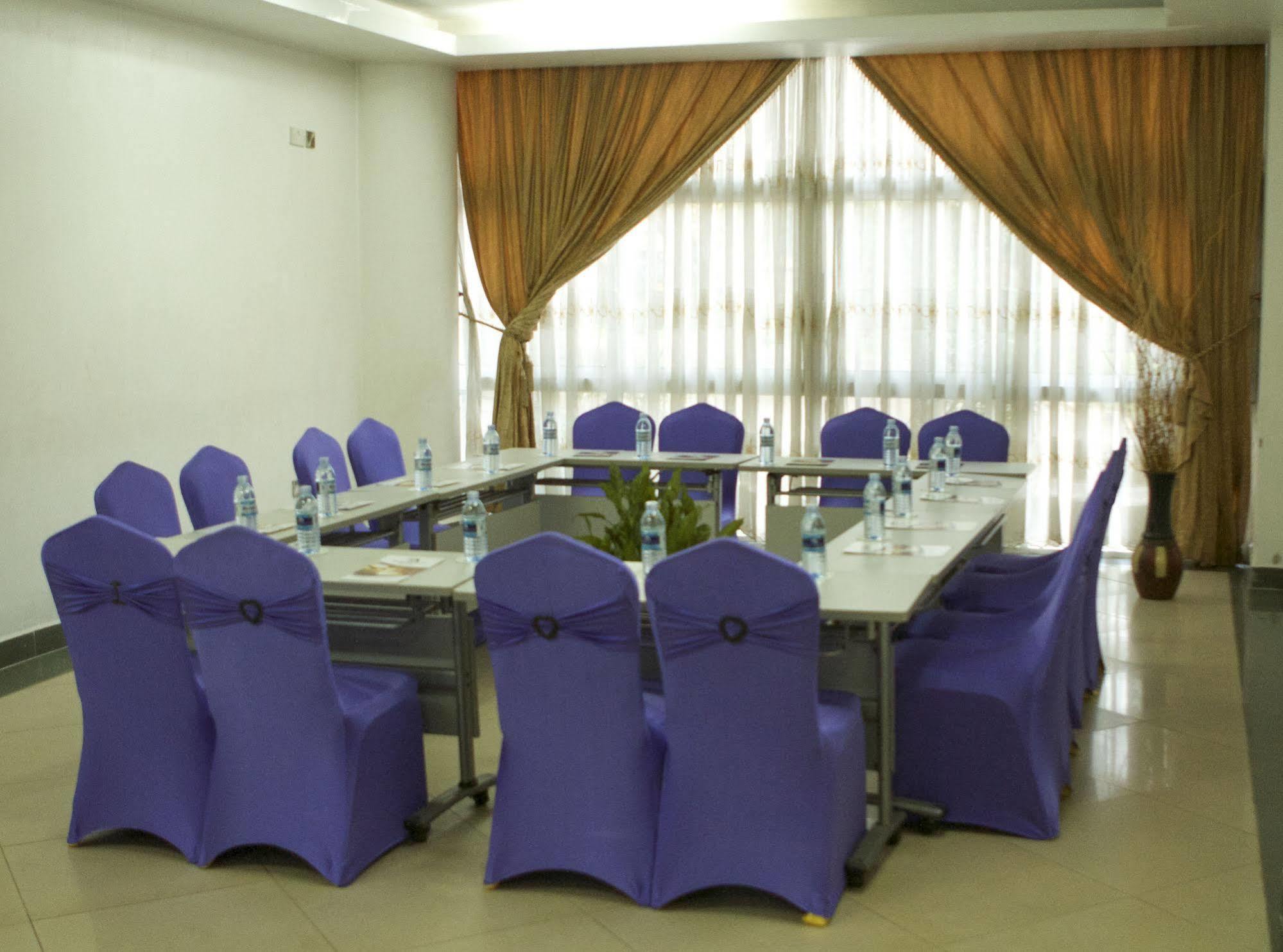 Hotel Sojovalo Kampala Esterno foto